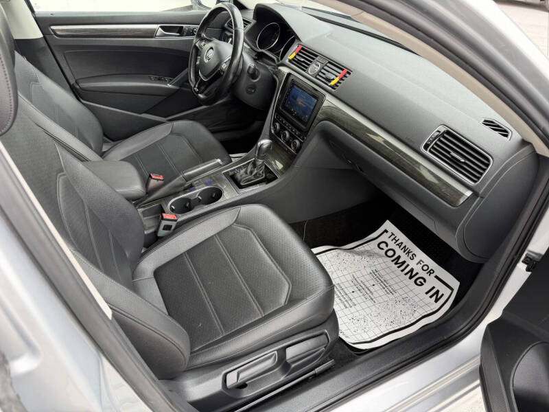 2017 Volkswagen Passat 1.8T SE