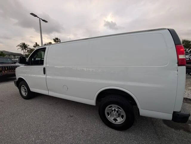 2021 Chevrolet Express 2500