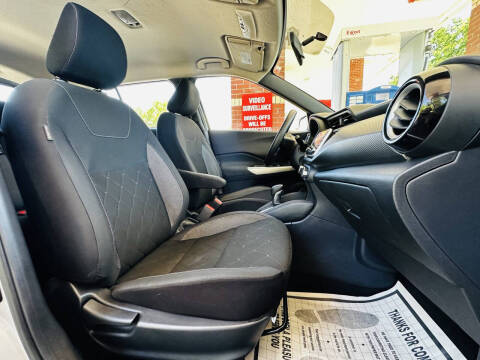 2019 Nissan Kicks SV