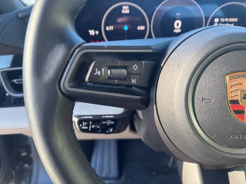 2025 Porsche Taycan 4S