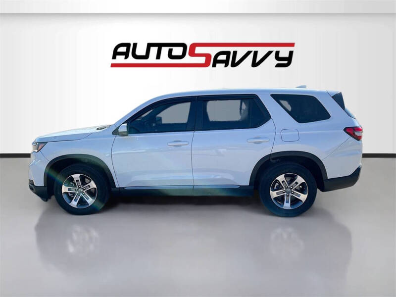 2024 Honda Pilot EX-L w/Rear Captain's Chairs