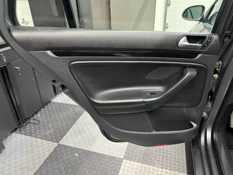 2014 Volkswagen Jetta SportWagen TDI