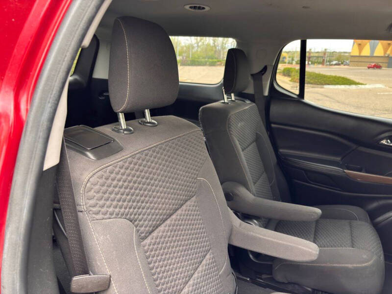 2017 GMC Acadia SLE-2