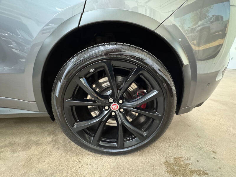 2020 Jaguar F-PACE SVR