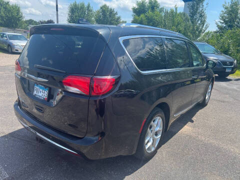 2018 Chrysler Pacifica Touring L Plus