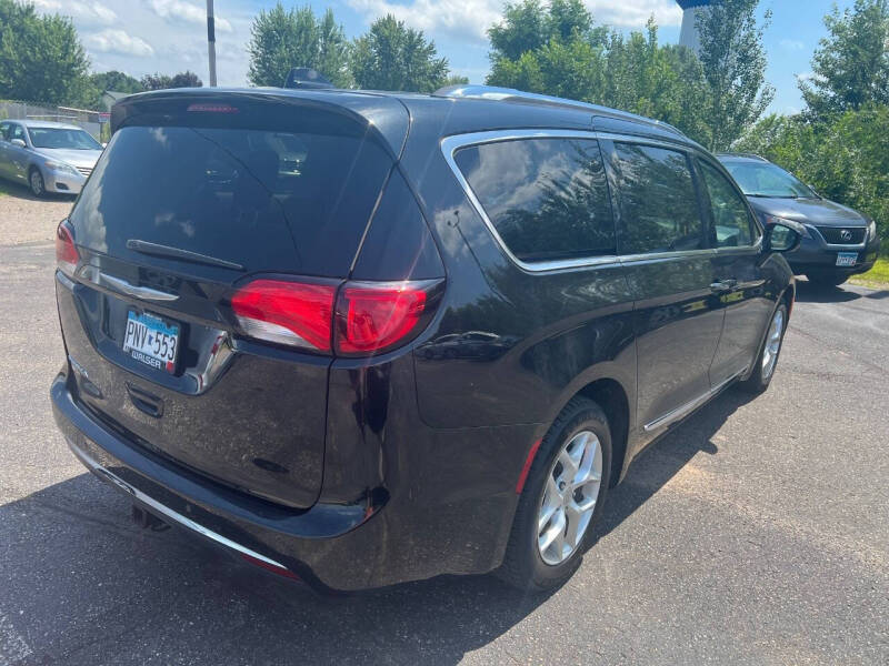 2018 Chrysler Pacifica Touring L Plus