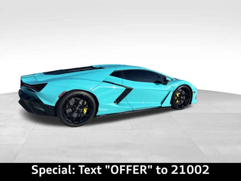 2024 Lamborghini Revuelto