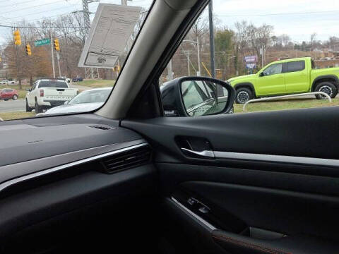 2025 Nissan Altima 2.5 SR