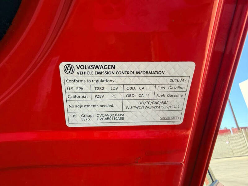 2016 Volkswagen Golf TSI SE