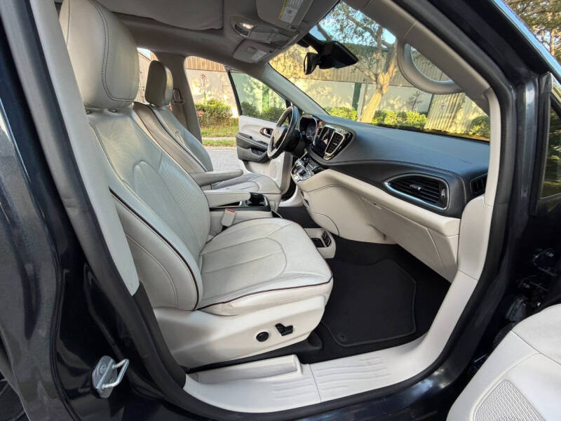 2019 Chrysler Pacifica Limited