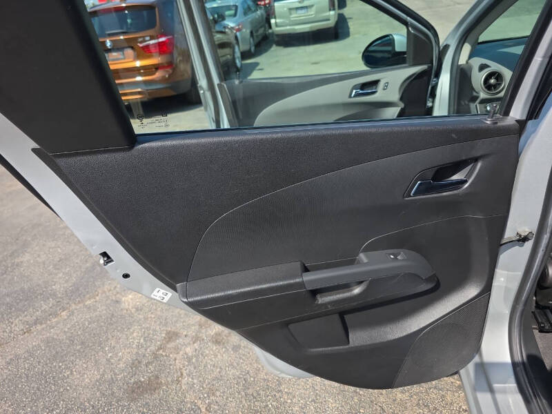 2015 Chevrolet Sonic LT Auto