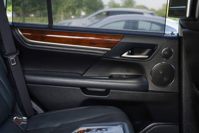 2018 Lexus LX 570 Three-Row