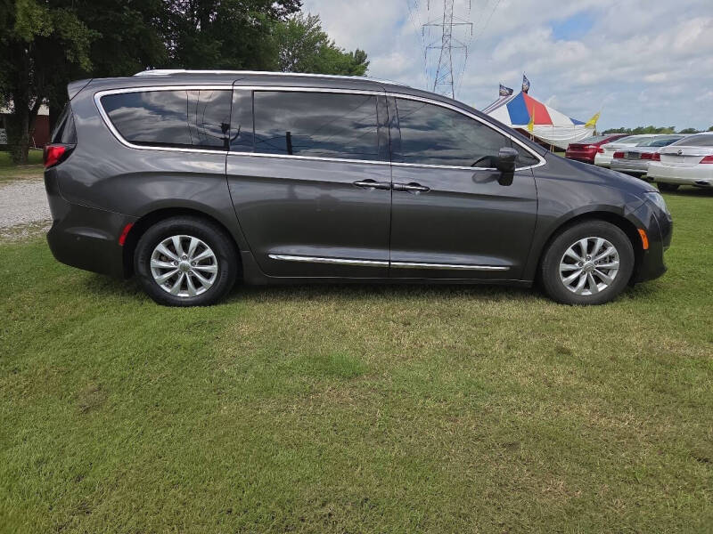 2018 Chrysler Pacifica Touring L