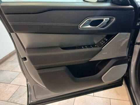 2022 Land Rover Range Rover Velar P250 R-Dynamic S