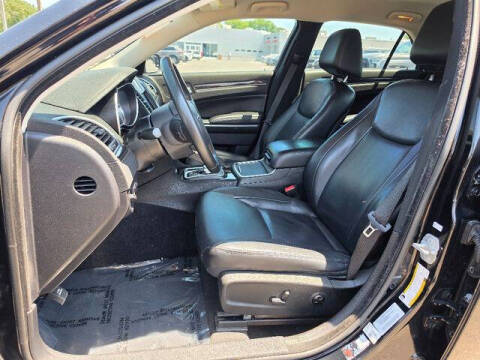 2015 Chrysler 300 Limited