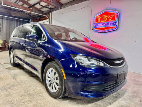 2017 Chrysler Pacifica Touring