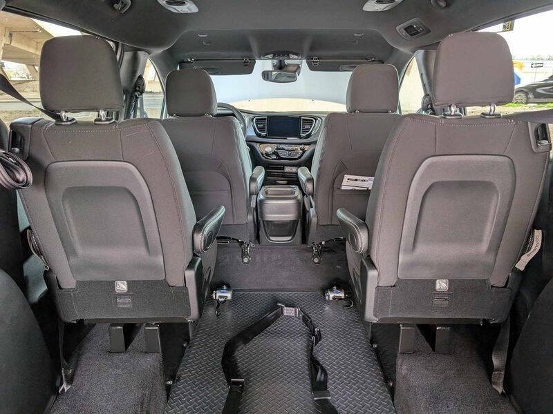 2024 Chrysler Pacifica Touring