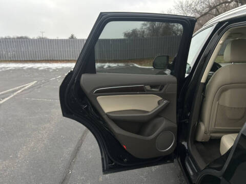 2016 Audi Q5 2.0T quattro Premium Plus