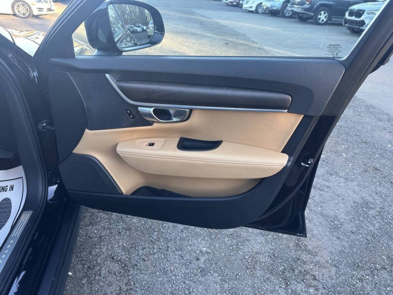 2018 Volvo V90 Cross Country T5