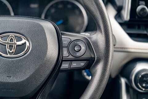 2020 Toyota RAV4 Hybrid XLE