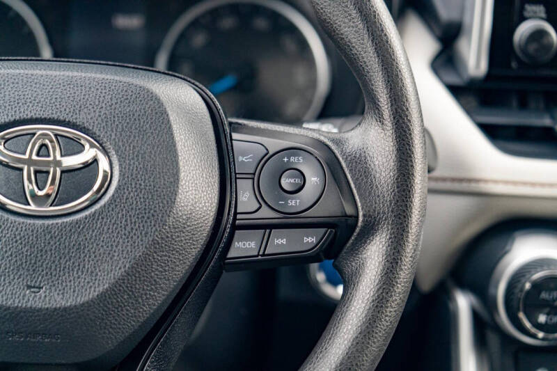 2020 Toyota RAV4 Hybrid XLE