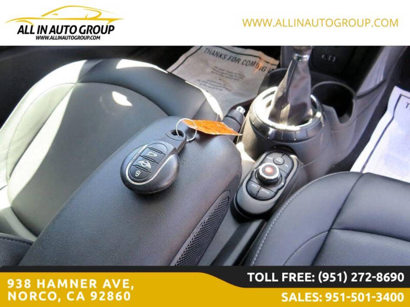 2017 MINI Hardtop 4 Door Cooper