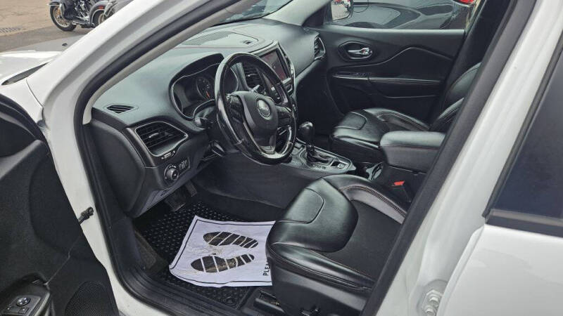 2020 Jeep Cherokee Trailhawk