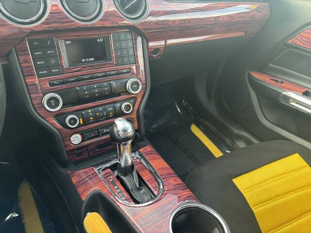 2015 Ford Mustang V6