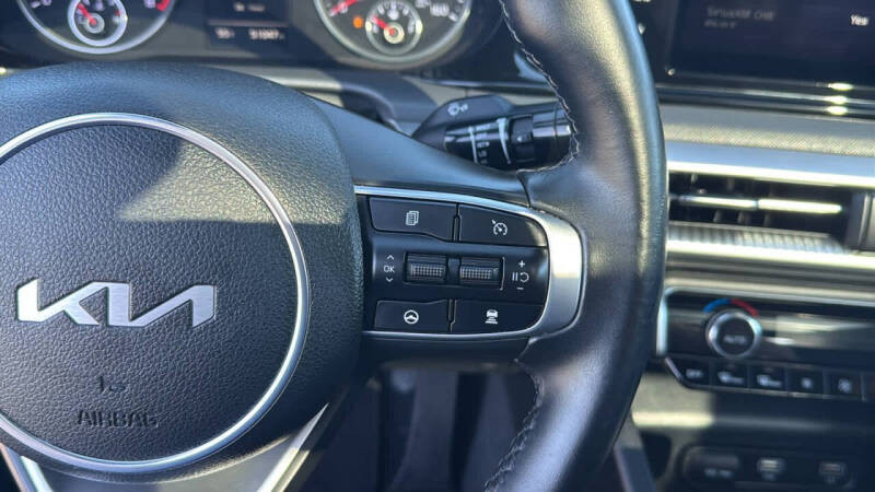2022 Kia K5
