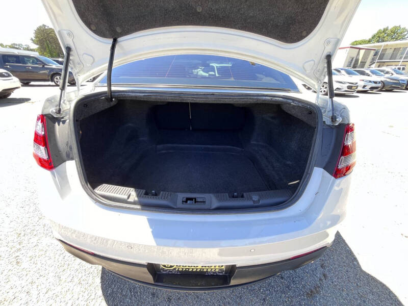 2018 Ford Taurus SEL