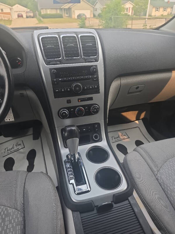 2011 GMC Acadia SLE