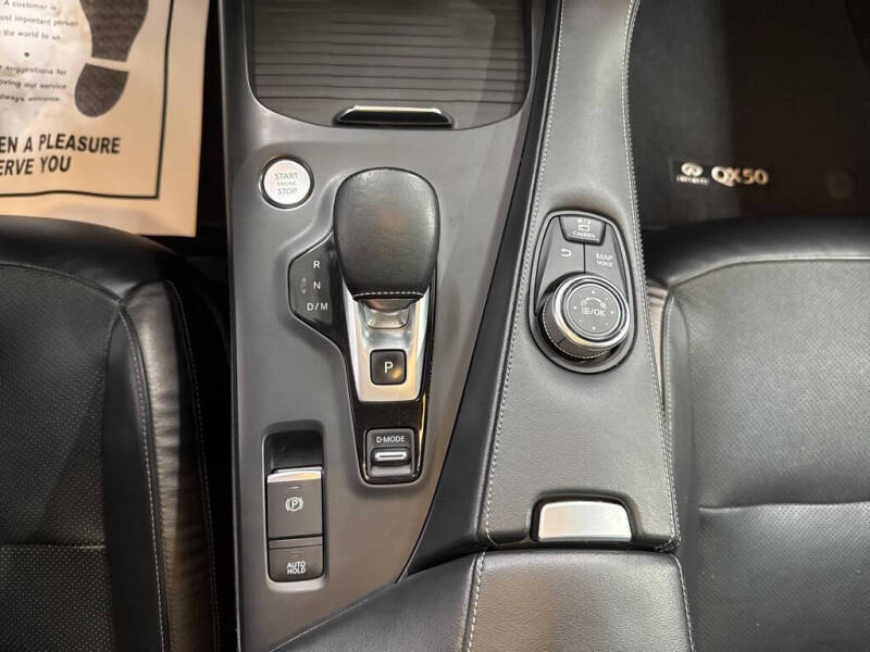 2019 Infiniti QX50 Essential