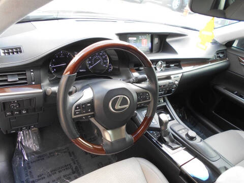 2017 Lexus ES 350