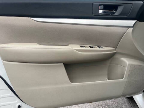 2013 Subaru Legacy 2.5i Premium