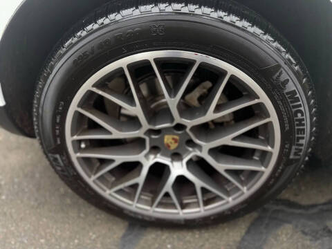 2017 Porsche Macan S