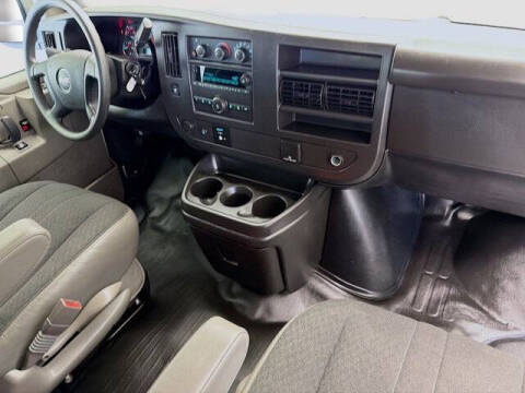 2024 GMC Savana 2500