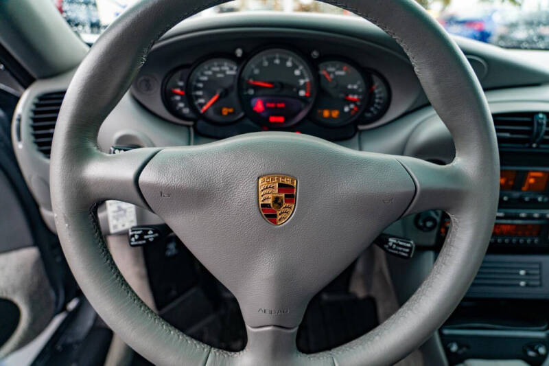 2003 Porsche 911 Carrera