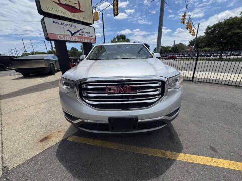 2017 GMC Acadia SLE-2