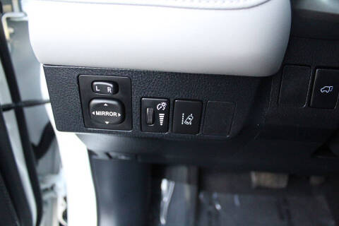 2017 Toyota RAV4 Hybrid Limited