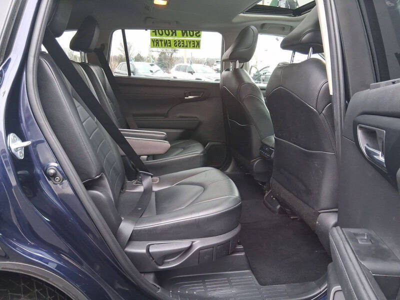 2021 Toyota Highlander XLE