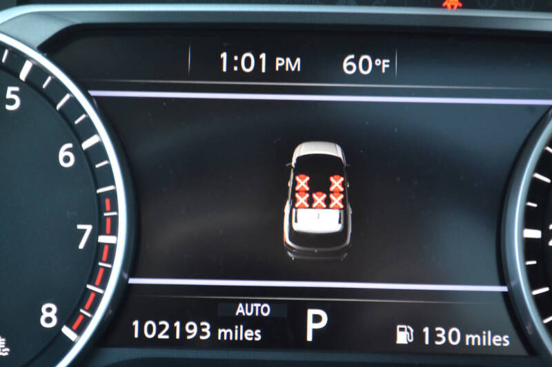 2022 Nissan Pathfinder SV