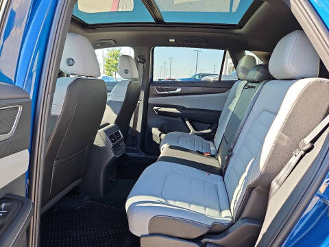 2026 Volkswagen Atlas Cross Sport SEL R-Line Black 4Motion