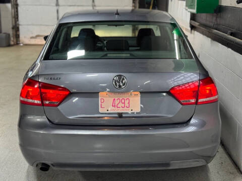 2012 Volkswagen Passat S PZEV