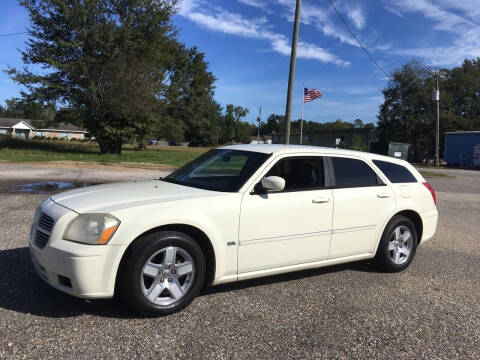 2006 Dodge Magnum for sale at Autofinders in Gulfport MS