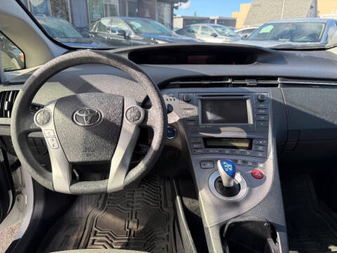 2013 Toyota Prius One