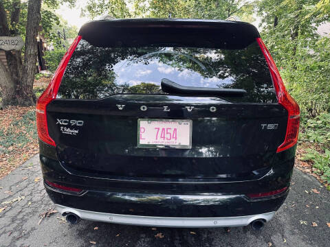 2018 Volvo XC90 T5 Momentum 7-Passenger