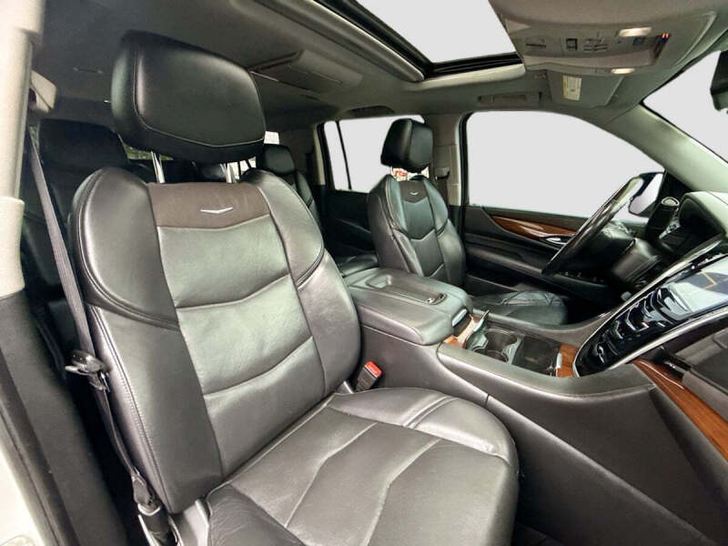 2020 Cadillac Escalade ESV Luxury