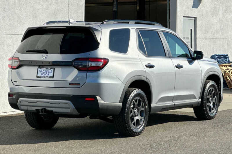 2025 Honda Pilot TrailSport