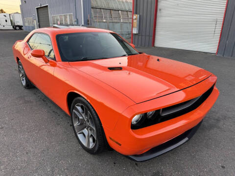 2012 Dodge Challenger R/T Plus