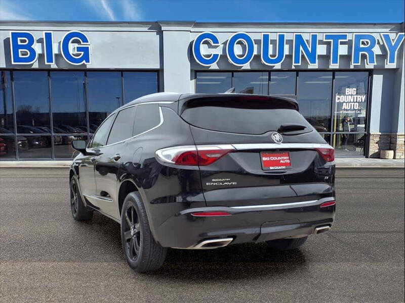 2023 Buick Enclave Essence